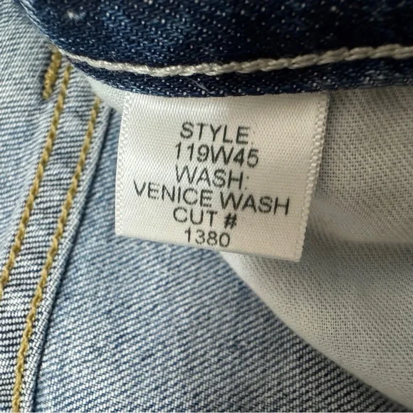 NILI LOTAN sz 27 Boyfriend Jeans in Venice Wash Blue Raw Hem Crop Mid Rise - Picture 8 of 13